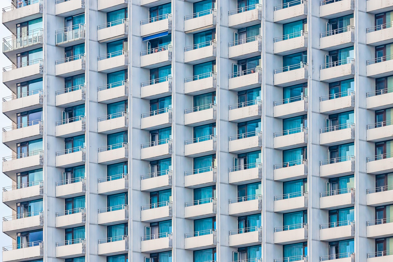 Mumbai luxury skyline